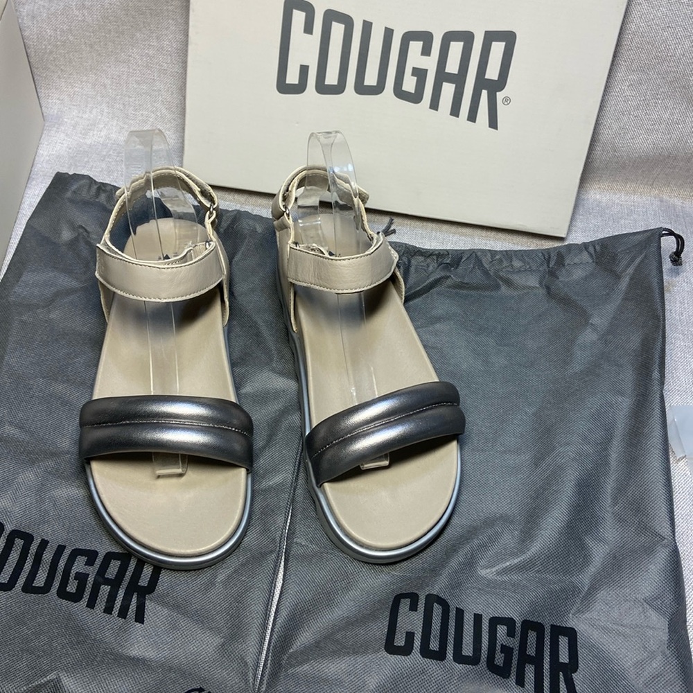 Cougar Nolo Sandal In Metallic Silver/taupe. Size 8,5. New